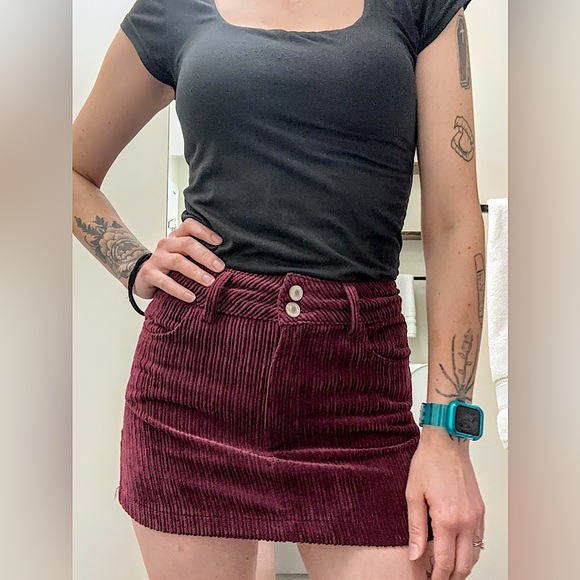 Forever 21 Dark Red Corduroy Mini Skirt - Picture 1 of 5